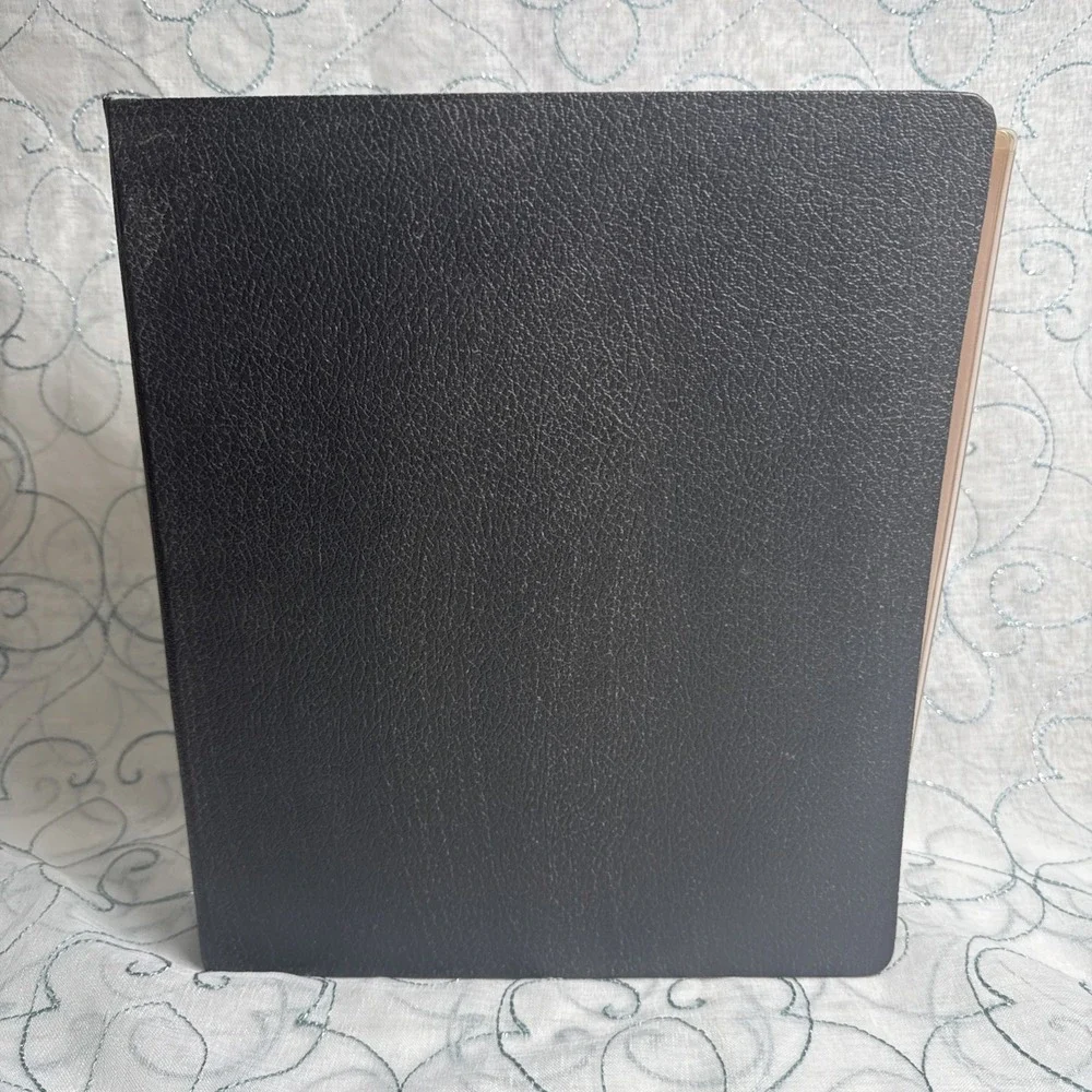 VTG Columbia 3-Ring Binder‎ 3'' Spine Black Pebbled With Thick Plastic Inserts